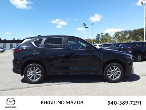 Used 2025 MAZDA CX-5 AWD 2.5 S w/ Preferred Package image 4