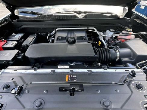 New 2025 Chevrolet Colorado LT w/ LT Convenience Package image 16