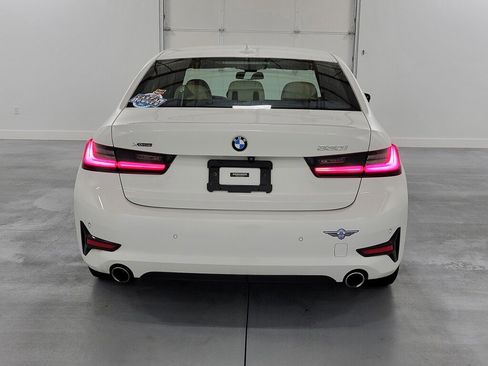 Used 2021 BMW 330i xDrive Sedan w/ Premium Package AWD/4WD image 8