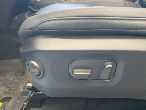 New 2025 Jeep Wrangler Unlimited Rubicon 392 image 15