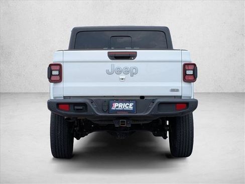 Used 2020 Jeep Gladiator Overland AWD/4WD image 6