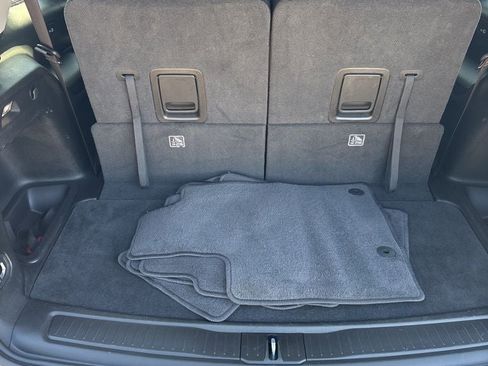 Used 2022 Jeep Grand Cherokee L Laredo w/ Luxury Tech Group I image 33