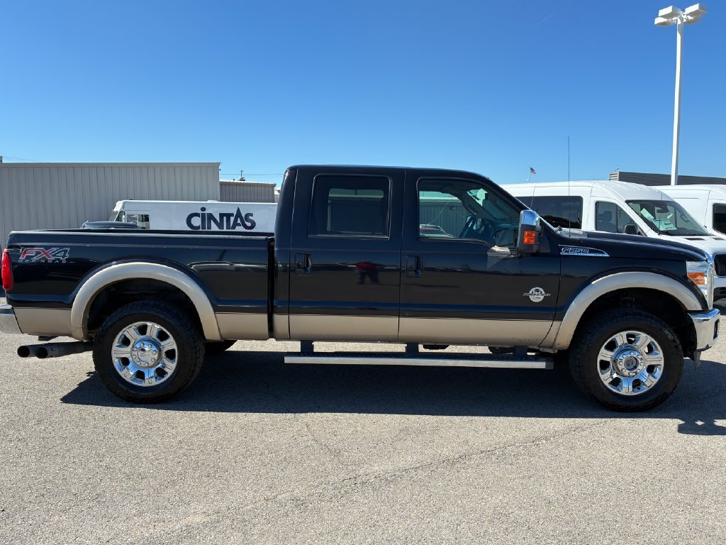 Used 2012 Ford F250 Lariat w/ Lariat Ultimate Pkg AWD/4WD image 2