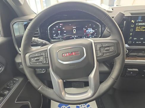 Used 2024 GMC Sierra 1500 SLE w/ Preferred Package image 14