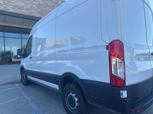 Used 2023 Ford Transit 250 Medium Roof w/ Load Area Protection Package image 14