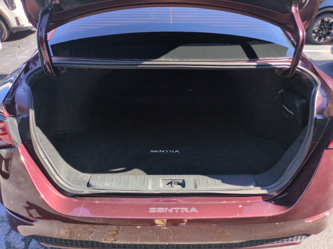 Used 2025 Nissan Sentra SV FWD image 24