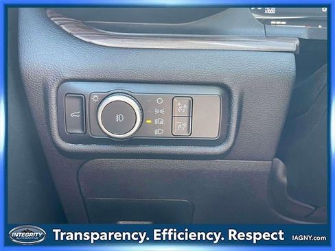 Used 2023 Ford Explorer Limited w/ Equipment Group 301A image 21