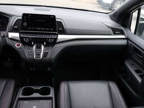 Used 2025 Honda Odyssey Sport-L image 15