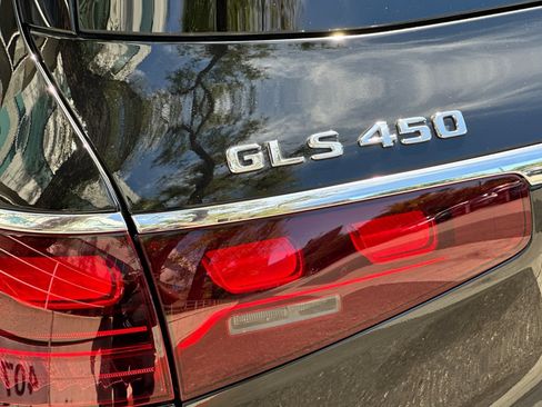 Used 2026 Mercedes-Benz GLS 450 4MATIC image 28