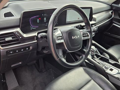 Used 2025 Kia Telluride S AWD/4WD image 10