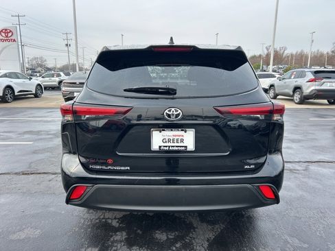 Used 2024 Toyota Highlander XLE image 20