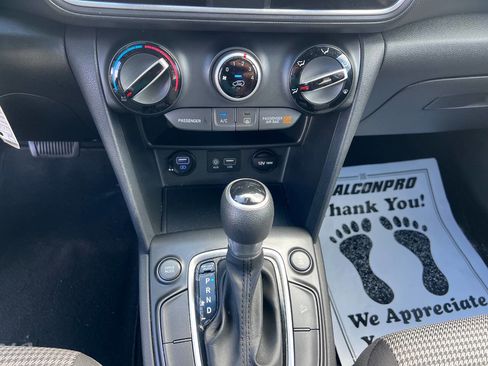 Used 2019 Hyundai Kona SE image 16