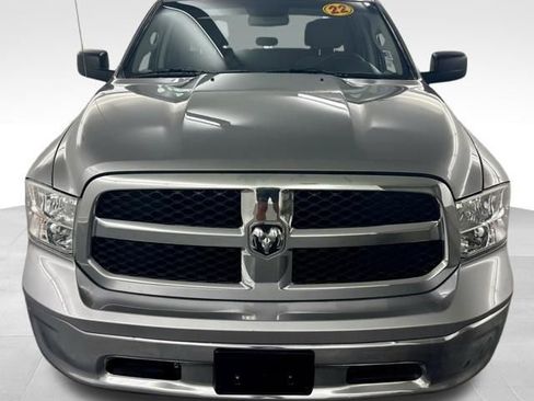 Used 2022 RAM 1500 Classic SLT image 3