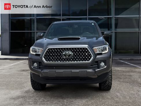 Used 2019 Toyota Tacoma TRD Sport AWD/4WD image 13