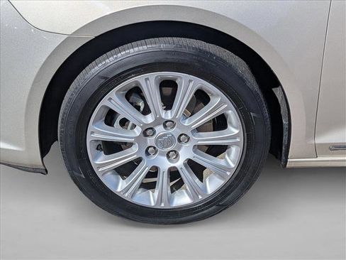 Used 2013 Buick LaCrosse Leather image 9