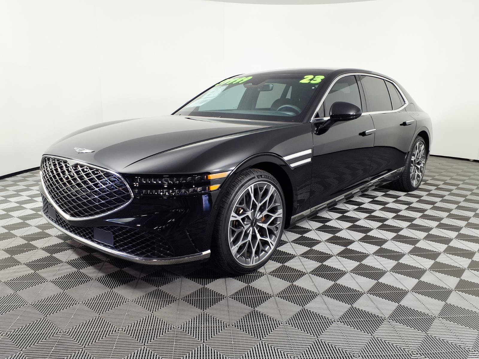 Certified 2023 Genesis G90 3.5T AWD/4WD image 1