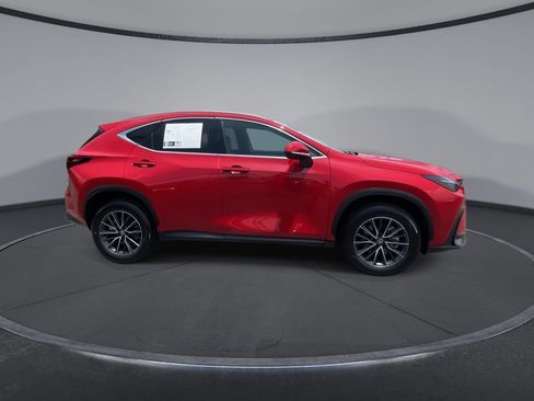 Used 2025 Lexus NX 250 FWD w/ Towing Package (2000 Lbs) image 5