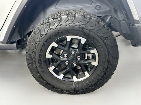 Used 2024 Jeep Wrangler Unlimited Rubicon 4xe image 11