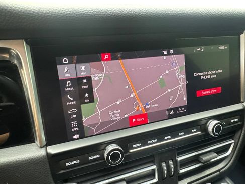 Used 2019 Porsche Macan AWD/4WD image 62