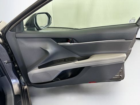 Used 2024 Toyota Camry LE image 30