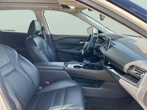 Used 2022 Nissan Rogue SL image 12