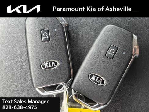 Certified 2021 Kia Seltos SX w/ SX Sunroof Package image 28