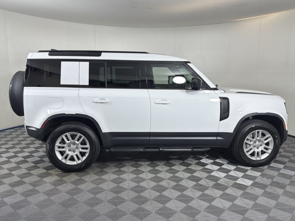 Certified 2025 Land Rover Defender 110 S AWD/4WD image 9