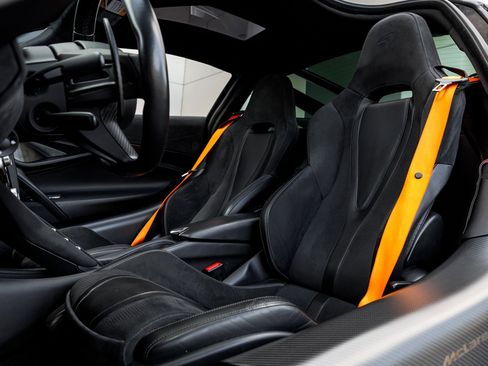 Used 2019 McLaren 720S Performance image 21