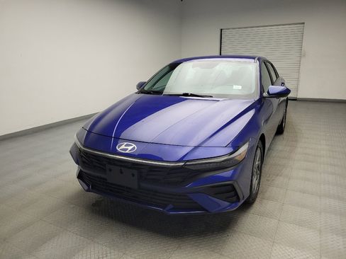 Used 2024 Hyundai Elantra SEL FWD image 15