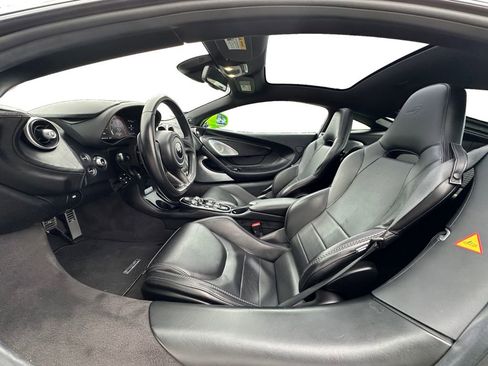 Used 2021 McLaren GT image 9