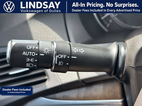 Used 2017 Acura MDX SH-AWD w/ Advance Package image 24