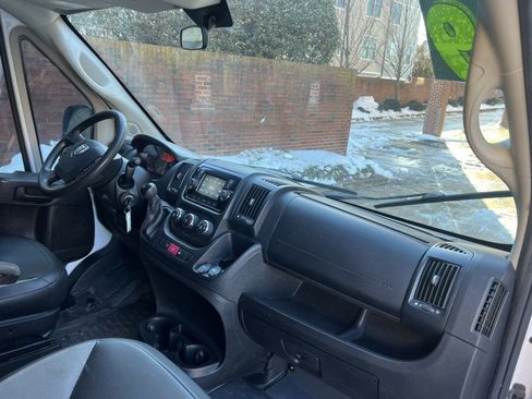 Used 2019 RAM ProMaster 2500 w/ Interior Convenience Group image 22