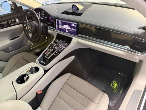 Used 2021 Porsche Panamera 4S w/ Premium Package AWD/4WD image 29