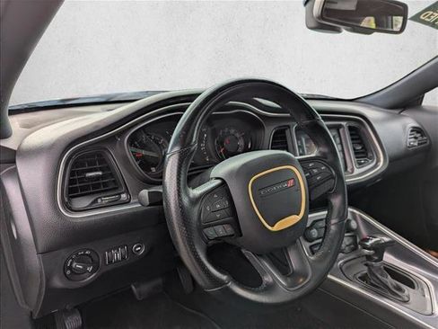 Used 2016 Dodge Challenger SXT w/ Blacktop Package image 9