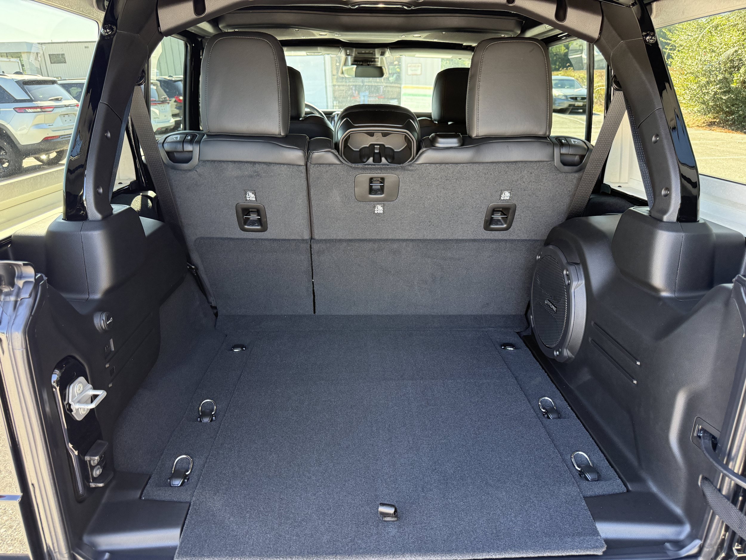 New 2027 Jeep Wrangler Unlimited Sahara AWD/4WD image 11