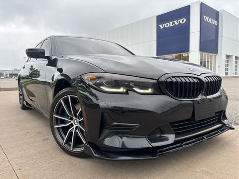 Used 2020 BMW 330i xDrive Sedan w/ Premium Package AWD/4WD image 3
