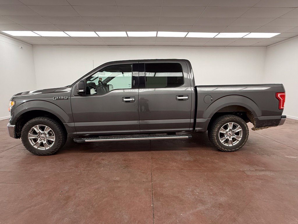 Used 2016 Ford F150 XLT w/ Equipment Group 302A Luxury RWD image 2