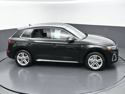 Used 2023 Audi Q5 e Premium Plus AWD/4WD image 46