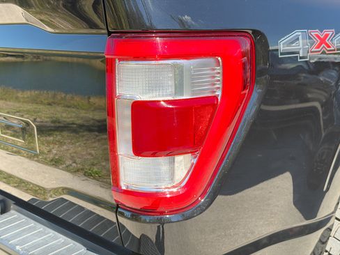 Used 2023 Ford F150 Lariat image 10