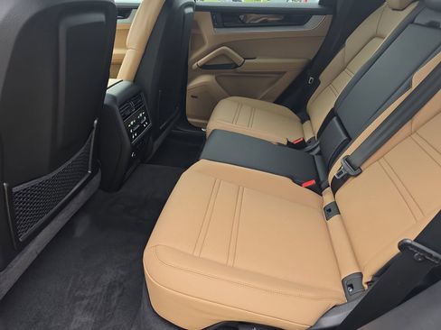New 2026 Porsche Cayenne AWD/4WD image 21