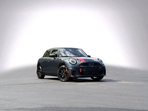 New 2026 MINI Cooper S FWD image 2
