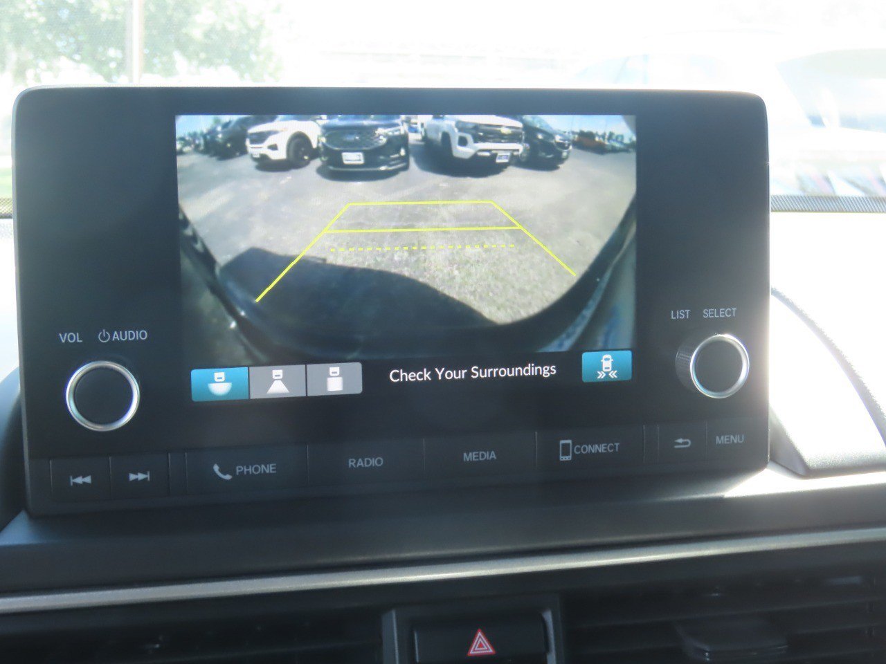 Used 2023 Honda Pilot Sport image 32