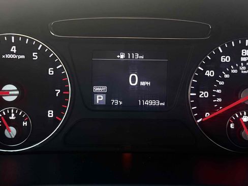 Used 2020 Kia Sorento LX FWD image 29