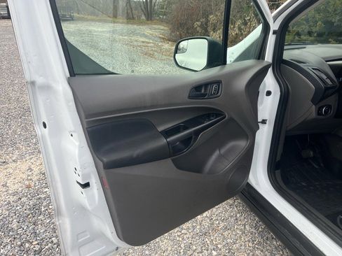 Used 2019 Ford Transit Connect XL image 11