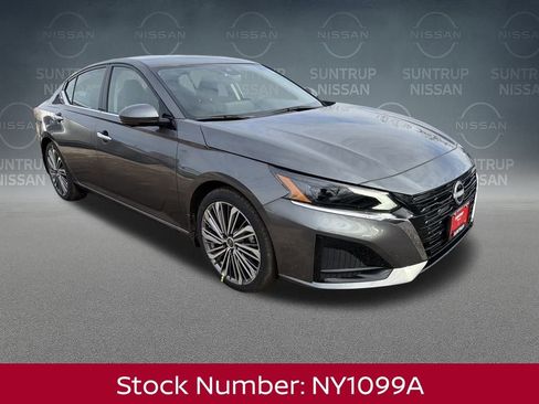 New 2025 Nissan Altima 2.5 SL image 9