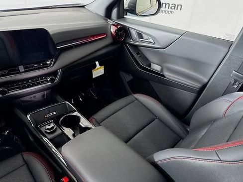 New 2026 Chevrolet Equinox RS w/ Convenience Package III FWD image 24