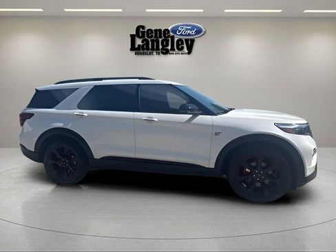 Used 2023 Ford Explorer ST w/ Equipment Group 401A AWD/4WD image 14