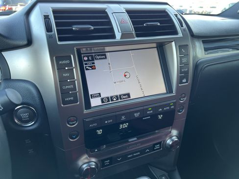 Used 2021 Lexus GX 460 Premium w/ Premium Package image 19