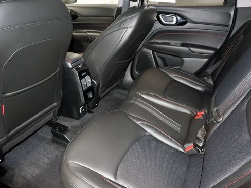 Used 2022 Jeep Compass Trailhawk image 20