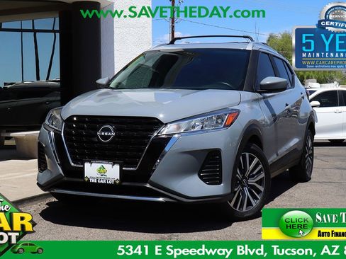 Used 2023 Nissan Kicks SV w/ Exterior Package image 1